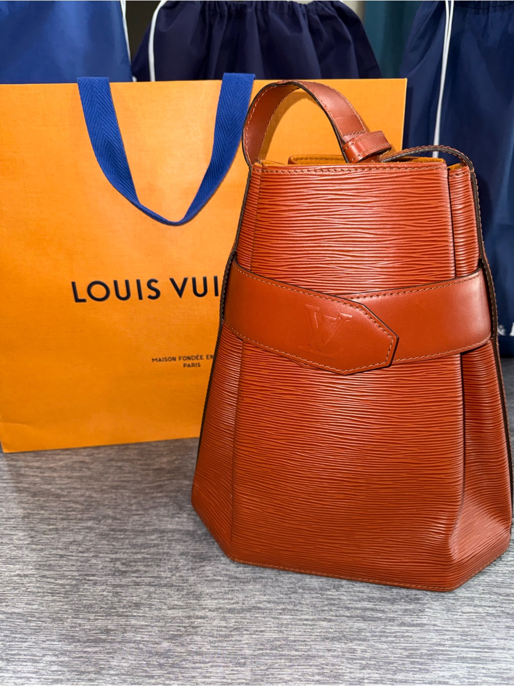 Louis Vuitton Epi Leather Noe Rust-Red Bucket Handbag